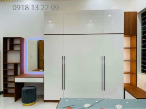 Tủ áo 082