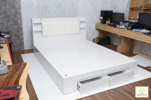 Giường ngủ 072